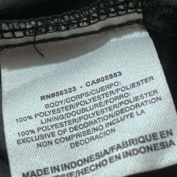 Nike Storm Fit Black Windbreaker Running Jacket Sz M (8-10) Women - Picture 9 of 11